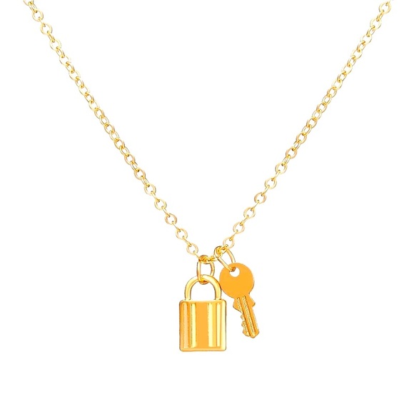 🌵4/$30 New Gold Padlock & Key Necklace - Picture 3 of 3